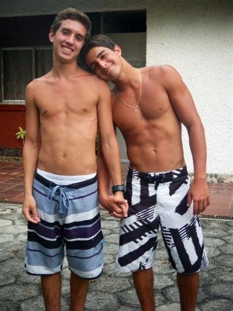 Free Party Gay Male Videos at Boy 18 Tube